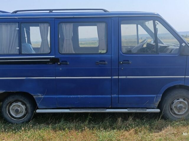 Синій Рено Трафік, об'ємом двигуна 2 л та пробігом 99 тис. км за 1295 $, фото 2 на Automoto.ua