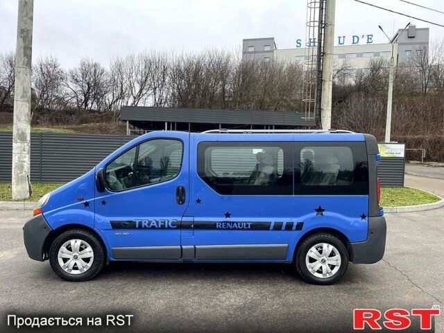Синий Рено Трафик, объемом двигателя 1.9 л и пробегом 284 тыс. км за 6600 $, фото 6 на Automoto.ua