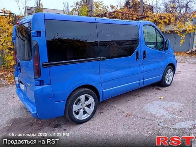 Синий Рено Трафик, объемом двигателя 1.9 л и пробегом 270 тыс. км за 7500 $, фото 11 на Automoto.ua