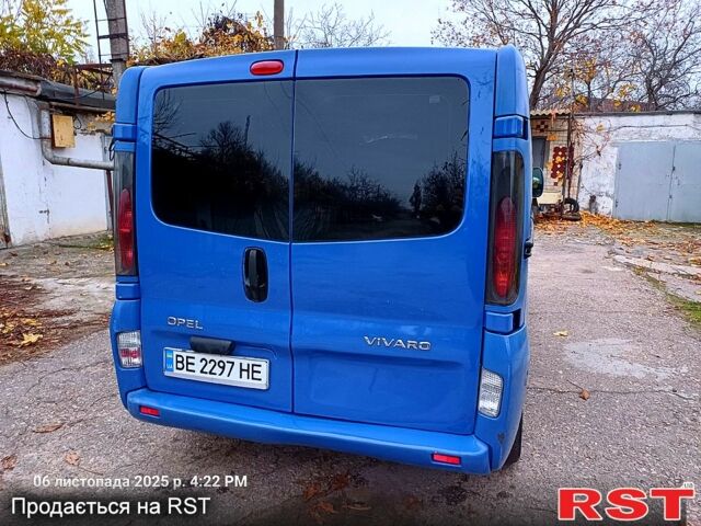 Синий Рено Трафик, объемом двигателя 1.9 л и пробегом 270 тыс. км за 7500 $, фото 12 на Automoto.ua