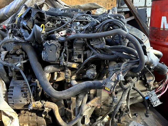 Рено Трафик 2012 в Харькове на Automoto.ua Синий Рено Трафик, объемом двигателя 2 л и пробегом 320 тыс. км за 4500 $, фото 10 на Automoto.ua