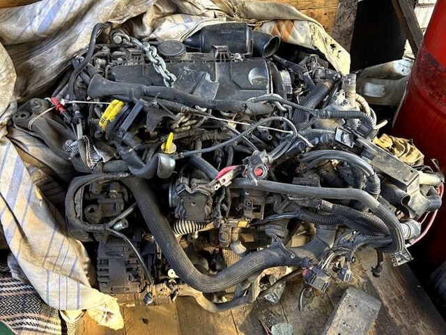 Рено Трафик 2012 в Харькове на Automoto.ua Синий Рено Трафик, объемом двигателя 2 л и пробегом 320 тыс. км за 4500 $, фото 9 на Automoto.ua