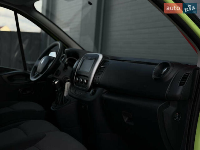 Зеленый Рено Трафик, объемом двигателя 2 л и пробегом 188 тыс. км за 17800 $, фото 36 на Automoto.ua