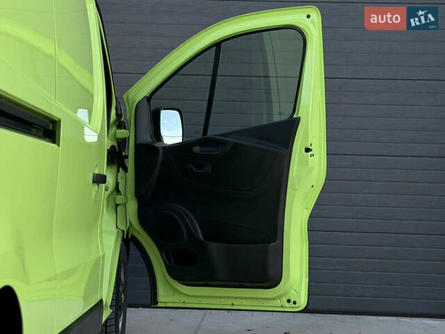 Зеленый Рено Трафик, объемом двигателя 2 л и пробегом 188 тыс. км за 17800 $, фото 27 на Automoto.ua