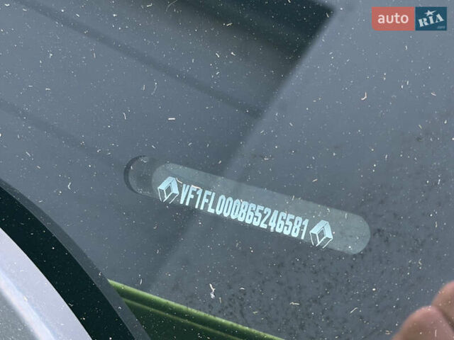 Зеленый Рено Трафик, объемом двигателя 2 л и пробегом 188 тыс. км за 17800 $, фото 44 на Automoto.ua