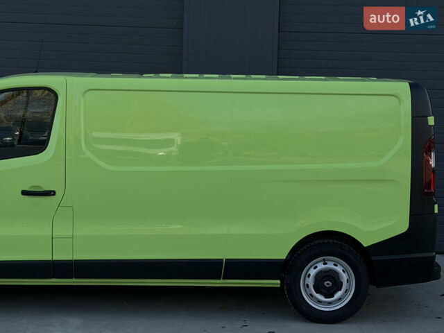 Зеленый Рено Трафик, объемом двигателя 2 л и пробегом 188 тыс. км за 17800 $, фото 62 на Automoto.ua