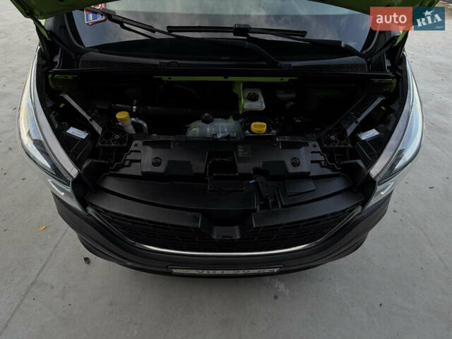 Зеленый Рено Трафик, объемом двигателя 2 л и пробегом 188 тыс. км за 17800 $, фото 46 на Automoto.ua