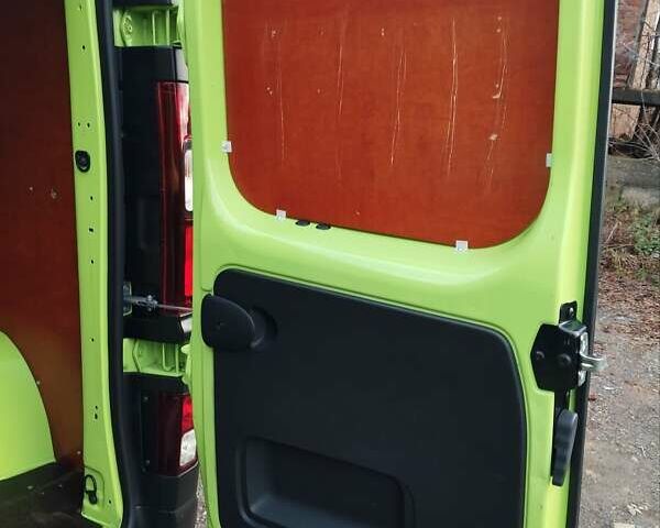 Зелений Рено Трафік, об'ємом двигуна 2 л та пробігом 188 тис. км за 18950 $, фото 34 на Automoto.ua