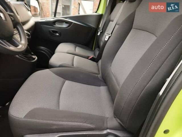 Зелений Рено Трафік, об'ємом двигуна 2 л та пробігом 188 тис. км за 18950 $, фото 30 на Automoto.ua