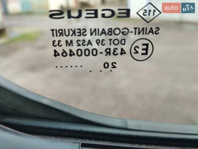 Зелений Рено Трафік, об'ємом двигуна 2 л та пробігом 188 тис. км за 18950 $, фото 50 на Automoto.ua