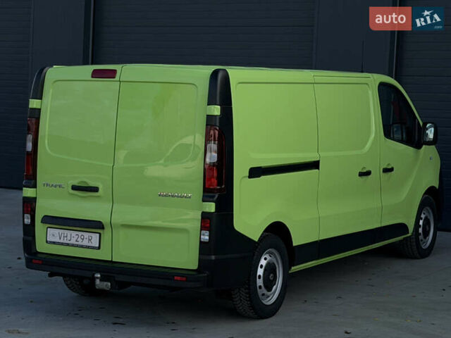 Зеленый Рено Трафик, объемом двигателя 2 л и пробегом 188 тыс. км за 17800 $, фото 8 на Automoto.ua