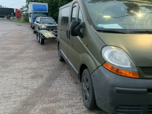 Зеленый Рено Трафик, объемом двигателя 1.9 л и пробегом 310 тыс. км за 4000 $, фото 2 на Automoto.ua