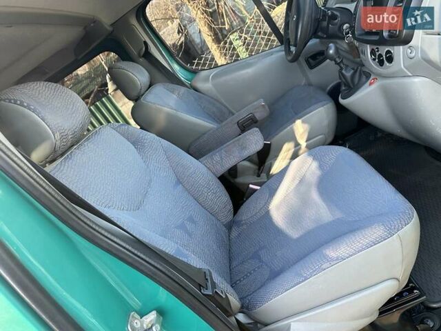 Зеленый Рено Трафик, объемом двигателя 2 л и пробегом 296 тыс. км за 7999 $, фото 22 на Automoto.ua