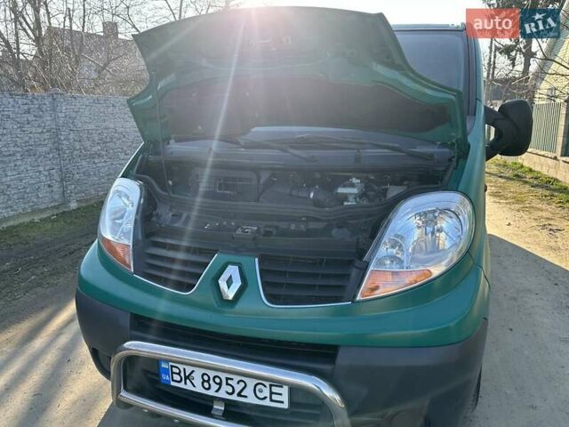 Зеленый Рено Трафик, объемом двигателя 2 л и пробегом 296 тыс. км за 7999 $, фото 42 на Automoto.ua