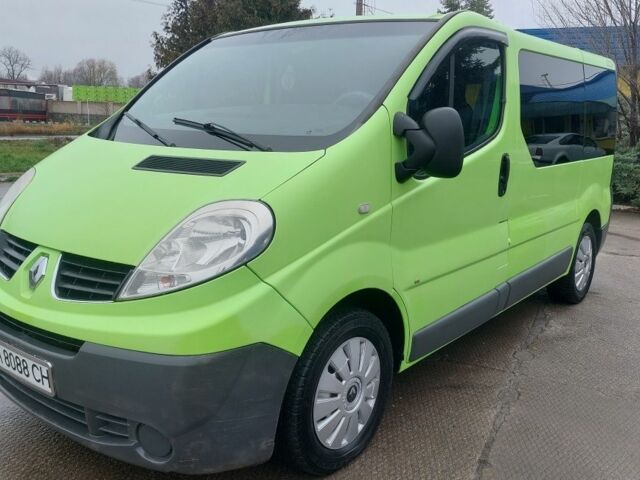 Зелений Рено Трафік, об'ємом двигуна 2 л та пробігом 319 тис. км за 8650 $, фото 2 на Automoto.ua