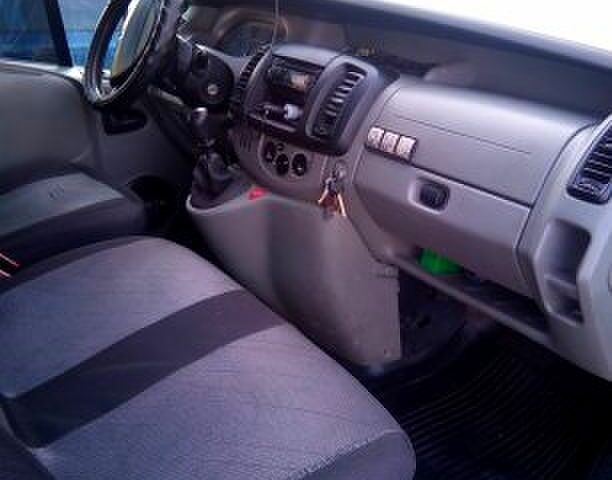 Зеленый Рено Трафик, объемом двигателя 1.9 л и пробегом 400 тыс. км за 6000 $, фото 6 на Automoto.ua