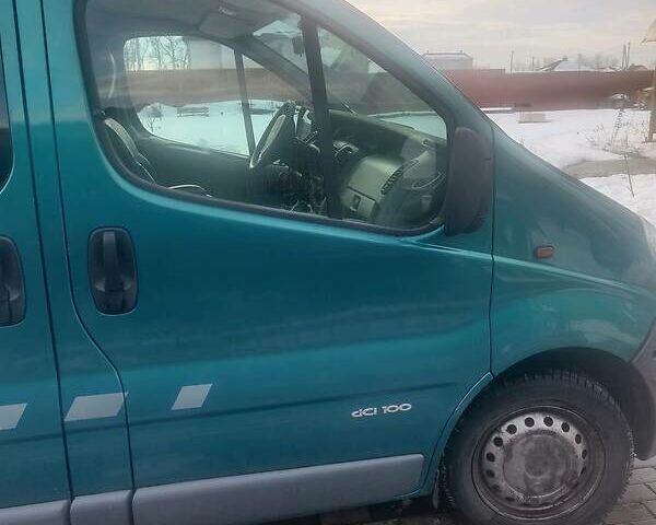 Зеленый Рено Трафик, объемом двигателя 1.9 л и пробегом 440 тыс. км за 7500 $, фото 5 на Automoto.ua