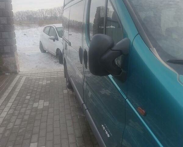 Зеленый Рено Трафик, объемом двигателя 1.9 л и пробегом 440 тыс. км за 7500 $, фото 4 на Automoto.ua