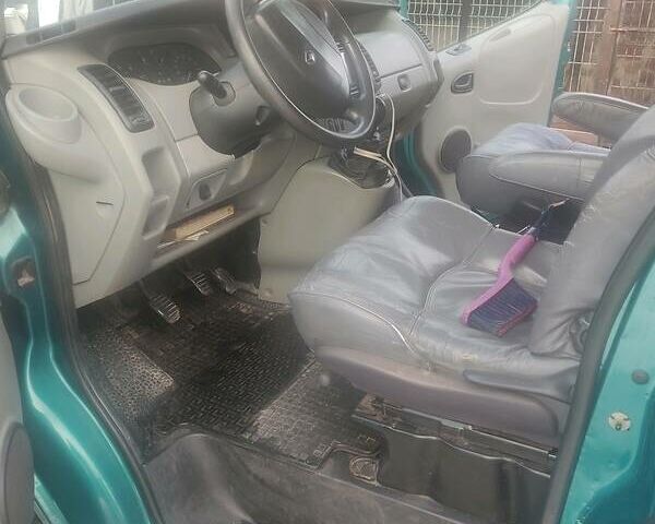 Зеленый Рено Трафик, объемом двигателя 1.9 л и пробегом 440 тыс. км за 7500 $, фото 22 на Automoto.ua