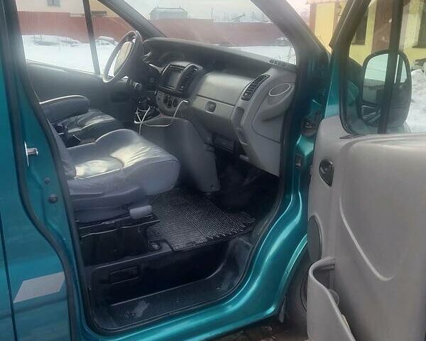 Зеленый Рено Трафик, объемом двигателя 1.9 л и пробегом 440 тыс. км за 7500 $, фото 7 на Automoto.ua