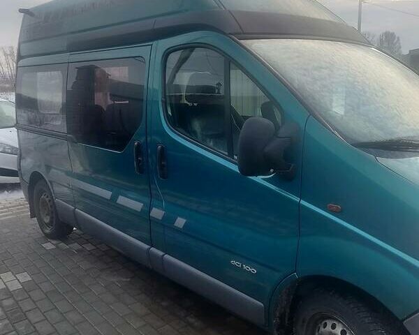 Зеленый Рено Трафик, объемом двигателя 1.9 л и пробегом 440 тыс. км за 7500 $, фото 3 на Automoto.ua
