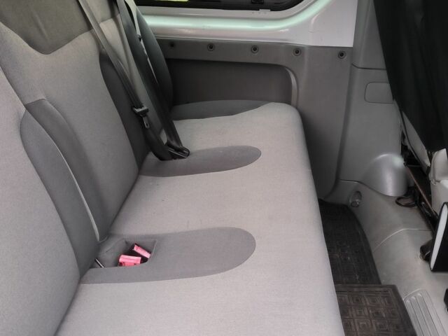 Рено Трафик 2006 в Павлограде на Automoto.ua Зеленый Рено Трафик, объемом двигателя 2 л и пробегом 346 тыс. км за 8000 $, фото 7 на Automoto.ua