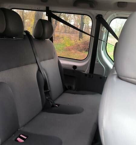 Рено Трафик 2006 в Павлограде на Automoto.ua Зеленый Рено Трафик, объемом двигателя 2 л и пробегом 346 тыс. км за 8000 $, фото 5 на Automoto.ua