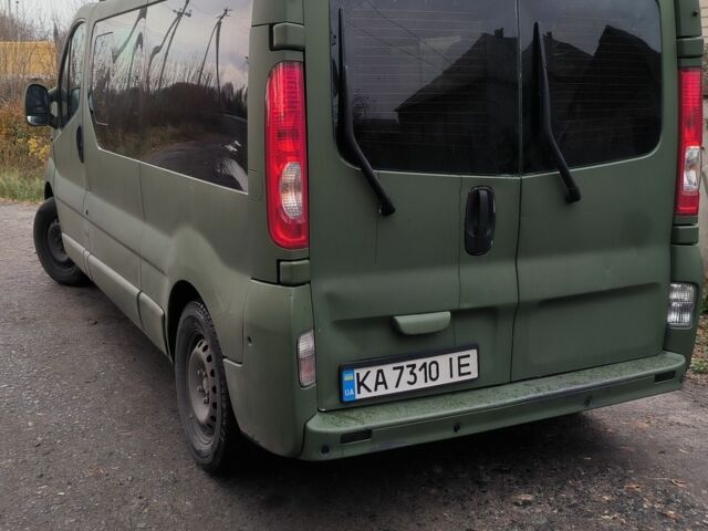 Рено Трафик 2006 в Павлограде на Automoto.ua Зеленый Рено Трафик, объемом двигателя 2 л и пробегом 346 тыс. км за 8000 $, фото 2 на Automoto.ua