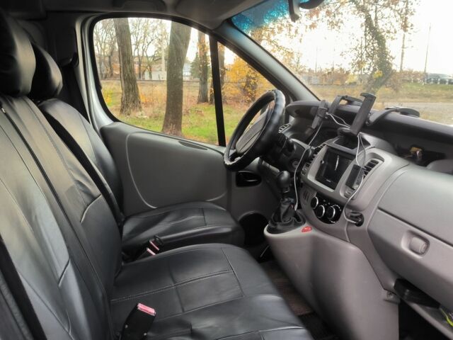 Рено Трафик 2006 в Павлограде на Automoto.ua Зеленый Рено Трафик, объемом двигателя 2 л и пробегом 346 тыс. км за 8000 $, фото 4 на Automoto.ua