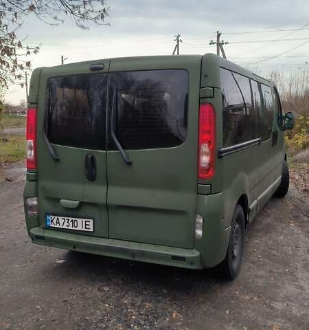 Рено Трафик 2006 в Павлограде на Automoto.ua Зеленый Рено Трафик, объемом двигателя 2 л и пробегом 346 тыс. км за 8000 $, фото 2 на Automoto.ua