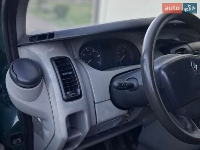 Зелений Рено Трафік, об'ємом двигуна 2 л та пробігом 490 тис. км за 6900 $, фото 7 на Automoto.ua