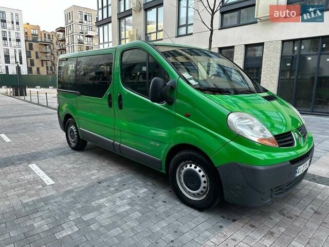Зеленый Рено Трафик, объемом двигателя 2.5 л и пробегом 340 тыс. км за 7900 $, фото 6 на Automoto.ua