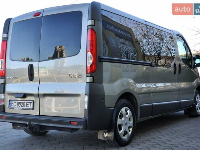 Зелений Рено Трафік, об'ємом двигуна 2 л та пробігом 354 тис. км за 8800 $, фото 8 на Automoto.ua