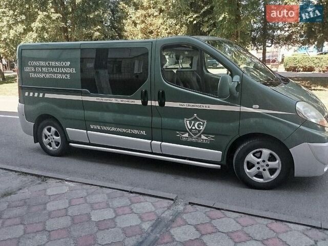 Зелений Рено Трафік, об'ємом двигуна 2.5 л та пробігом 240 тис. км за 9100 $, фото 5 на Automoto.ua