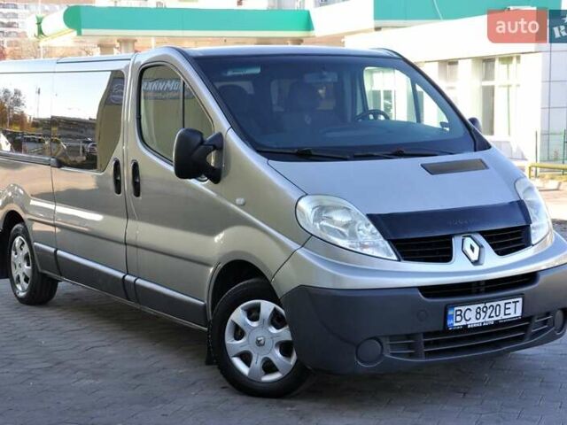 Зелений Рено Трафік, об'ємом двигуна 2 л та пробігом 354 тис. км за 8800 $, фото 32 на Automoto.ua