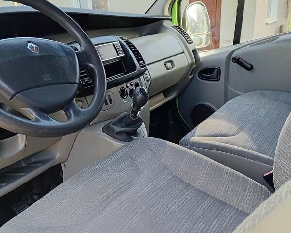 Зеленый Рено Трафик, объемом двигателя 2 л и пробегом 224 тыс. км за 9800 $, фото 21 на Automoto.ua
