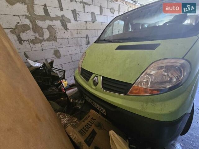 Зелений Рено Трафік, об'ємом двигуна 2 л та пробігом 500 тис. км за 7000 $, фото 2 на Automoto.ua