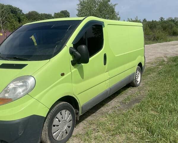 Зеленый Рено Трафик, объемом двигателя 2 л и пробегом 500 тыс. км за 5500 $, фото 2 на Automoto.ua
