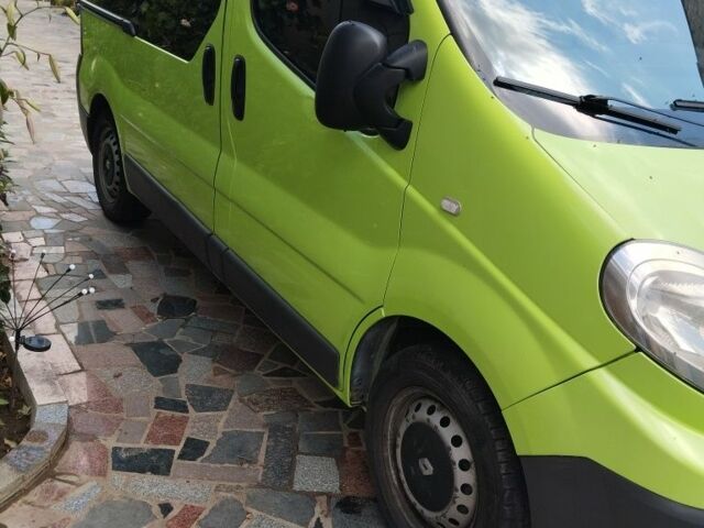 Зелений Рено Трафік, об'ємом двигуна 2 л та пробігом 400 тис. км за 8700 $, фото 5 на Automoto.ua