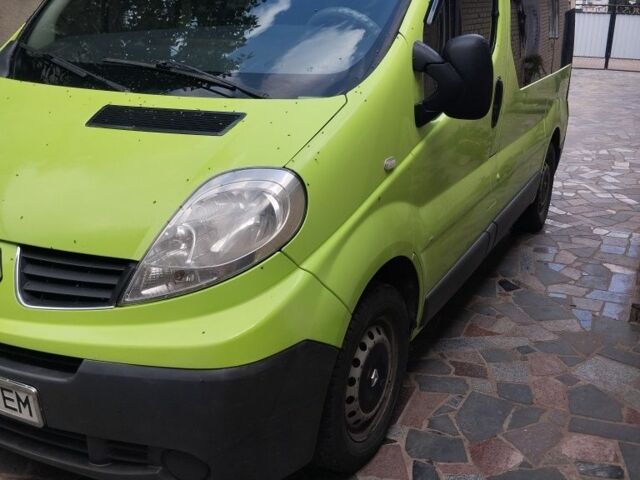 Зелений Рено Трафік, об'ємом двигуна 2 л та пробігом 400 тис. км за 8700 $, фото 1 на Automoto.ua