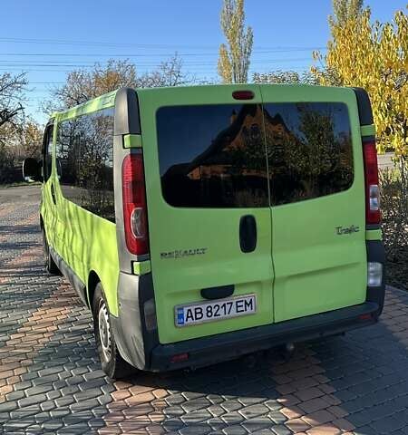 Рено Трафик 2009 в Бершаде на Automoto.ua Зеленый Рено Трафик, объемом двигателя 2 л и пробегом 413 тыс. км за 7963 $, фото 2 на Automoto.ua