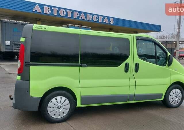 Зеленый Рено Трафик, объемом двигателя 2 л и пробегом 415 тыс. км за 8650 $, фото 1 на Automoto.ua