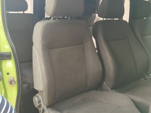 Зелений Рено Трафік, об'ємом двигуна 2 л та пробігом 400 тис. км за 8700 $, фото 11 на Automoto.ua