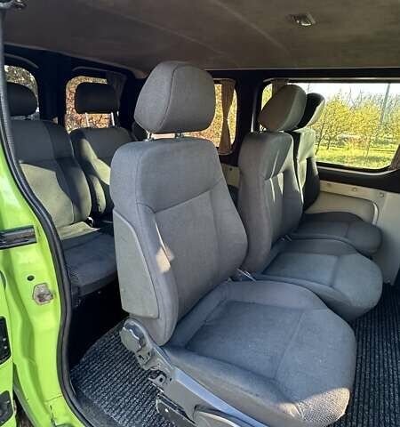 Рено Трафик 2009 в Бершаде на Automoto.ua Зеленый Рено Трафик, объемом двигателя 2 л и пробегом 413 тыс. км за 7963 $, фото 11 на Automoto.ua