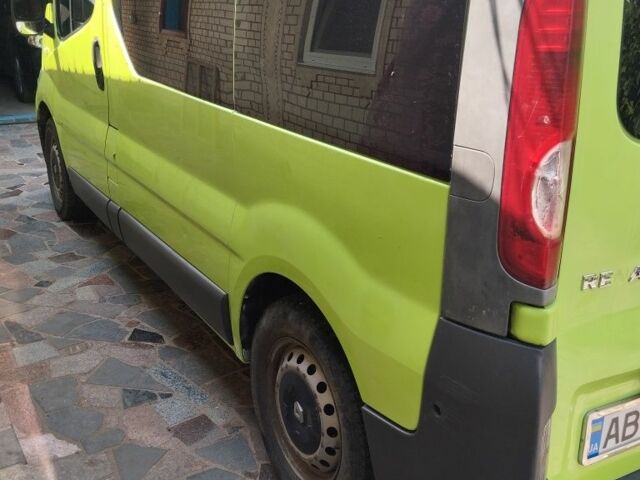 Зелений Рено Трафік, об'ємом двигуна 2 л та пробігом 400 тис. км за 8700 $, фото 14 на Automoto.ua