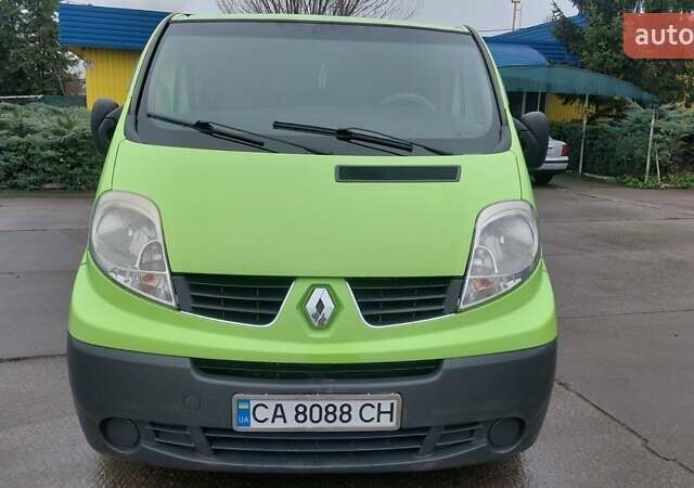 Зеленый Рено Трафик, объемом двигателя 2 л и пробегом 415 тыс. км за 8650 $, фото 12 на Automoto.ua