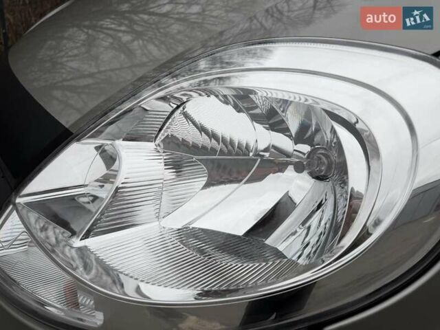 Зеленый Рено Трафик, объемом двигателя 2 л и пробегом 258 тыс. км за 14950 $, фото 6 на Automoto.ua