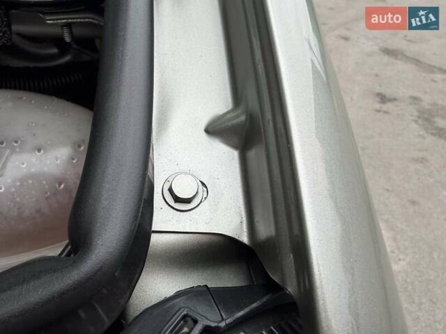 Зеленый Рено Трафик, объемом двигателя 2 л и пробегом 258 тыс. км за 14950 $, фото 18 на Automoto.ua