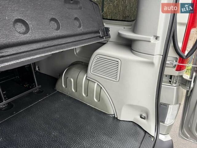 Зеленый Рено Трафик, объемом двигателя 2 л и пробегом 258 тыс. км за 14950 $, фото 36 на Automoto.ua