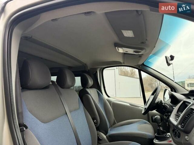 Зеленый Рено Трафик, объемом двигателя 2 л и пробегом 258 тыс. км за 14950 $, фото 28 на Automoto.ua